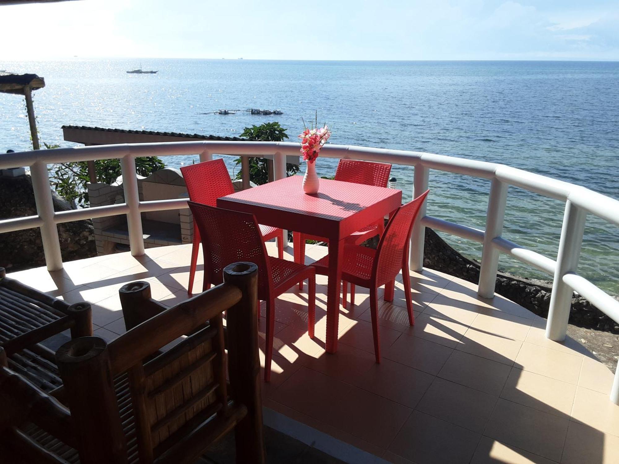 Guest house Sunset Vista Sea Front 3*