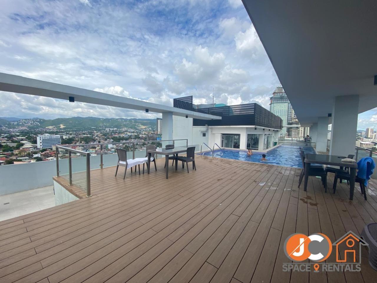 Jc Spacerentals 1521 West Jones Residences, Mountain View, Free Wi-fi & Netflix, Upper Floor Located At The Center Of *