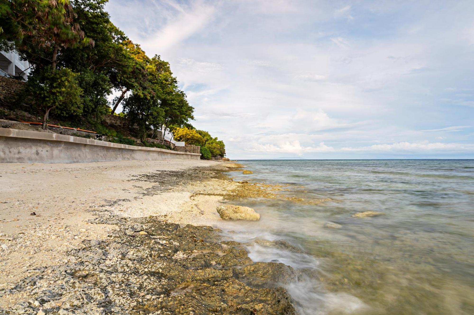 Dive Spot And Brumini Resort