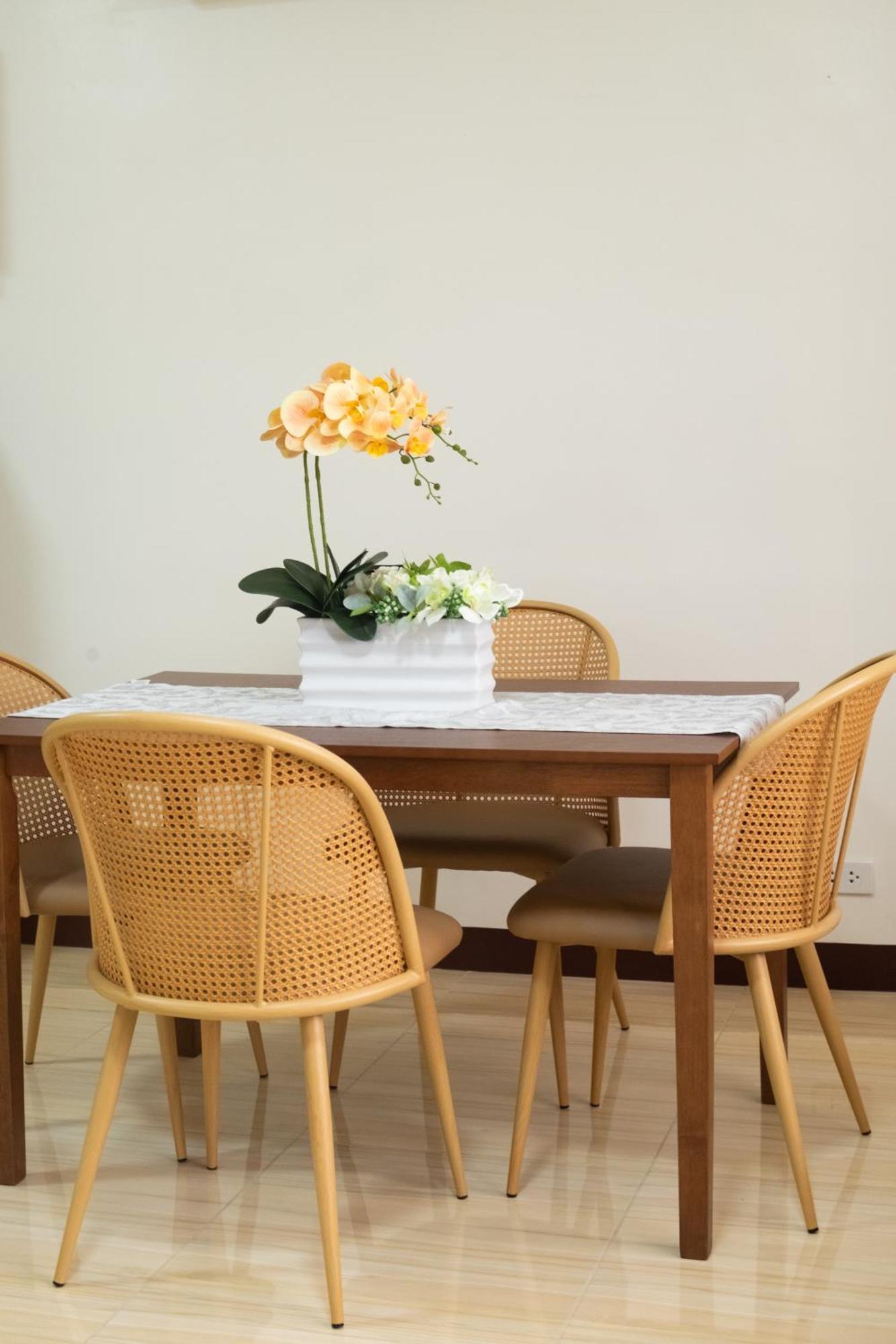 Lb Pietz House Hotel Cordova (Mactan)