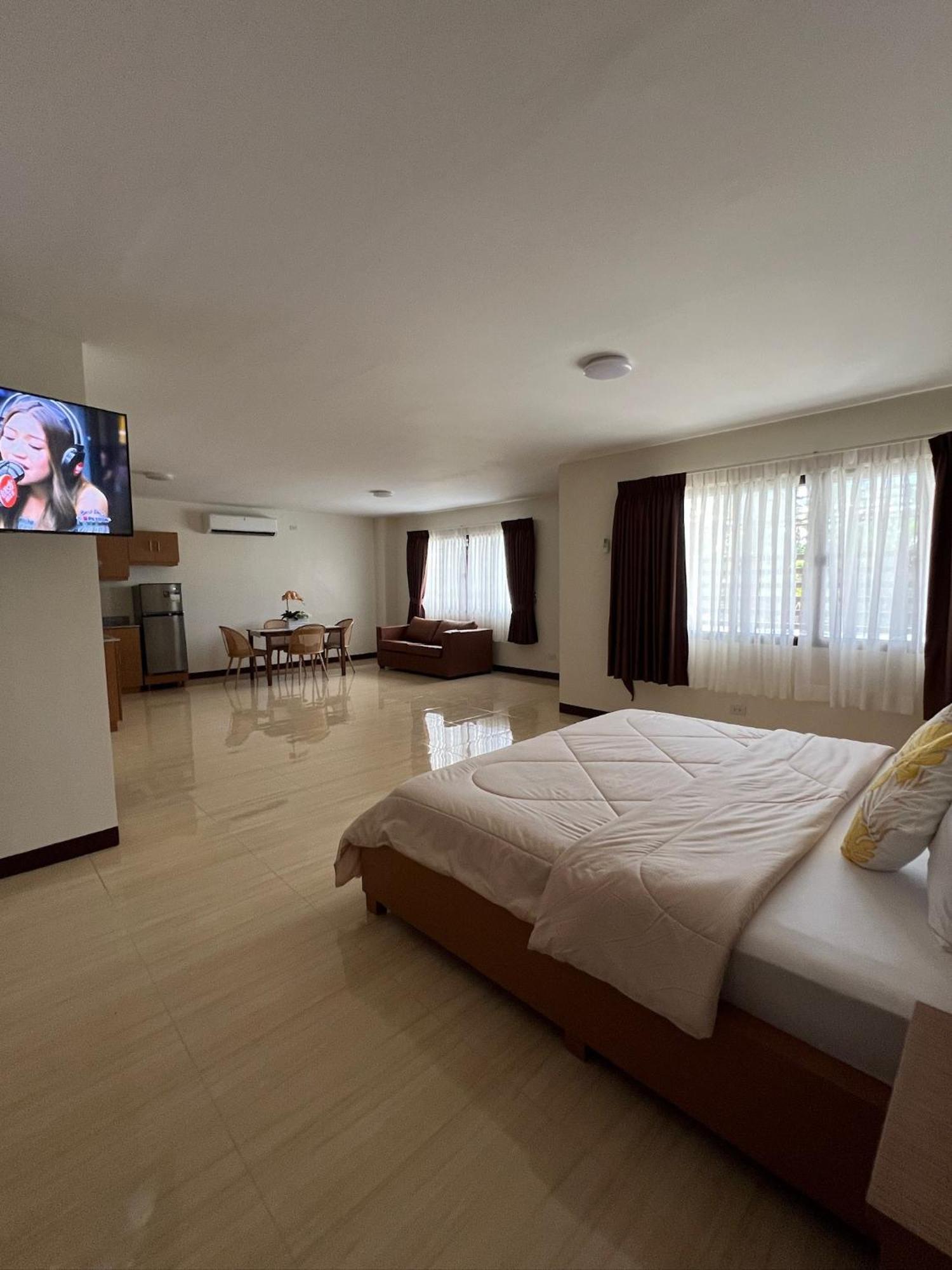 Lb Pietz House Hotel Cordova (Mactan)