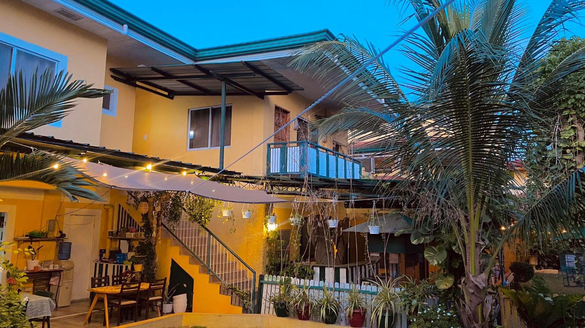Abihon Hoferhaus Mactan Acomodação com café da manhã  *