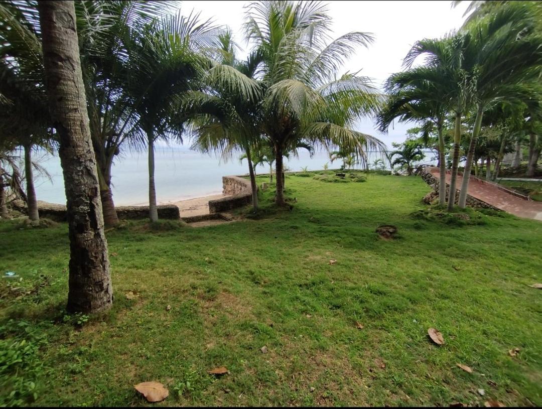 Resort Palaboy Skatecamp - Resto And Daanbantayan