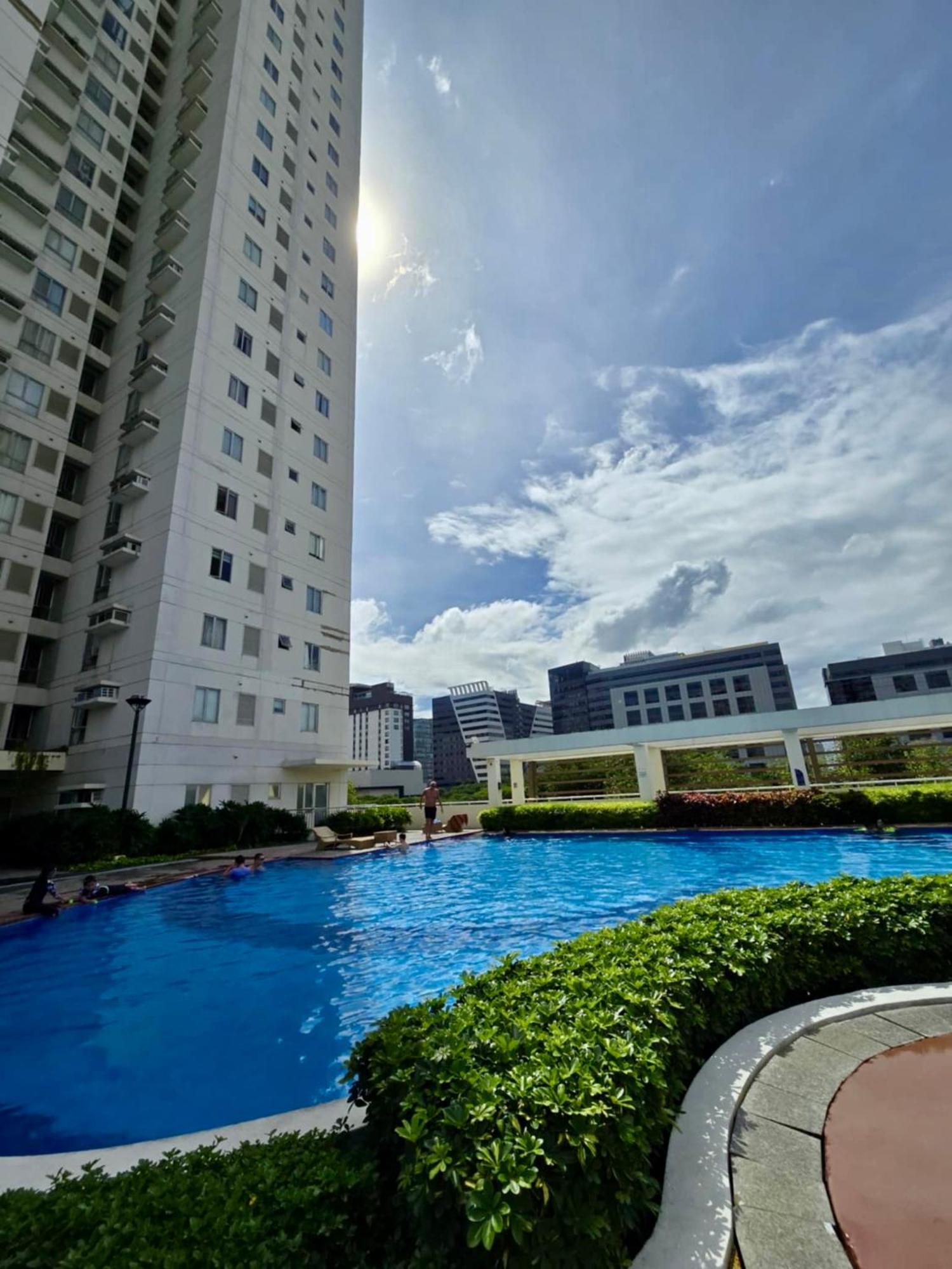 Aparthotel Avida Towers Staycation Cebu