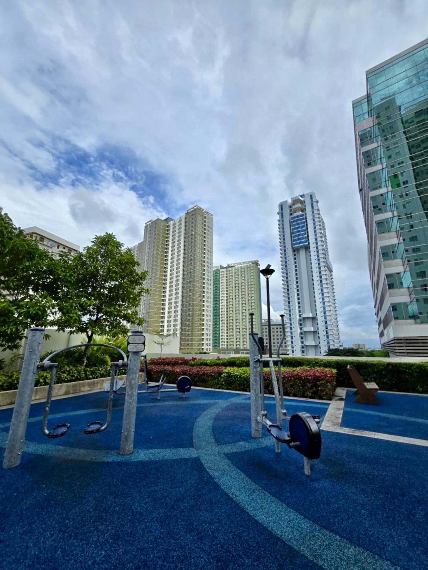 Aparthotel Avida Towers Staycation *