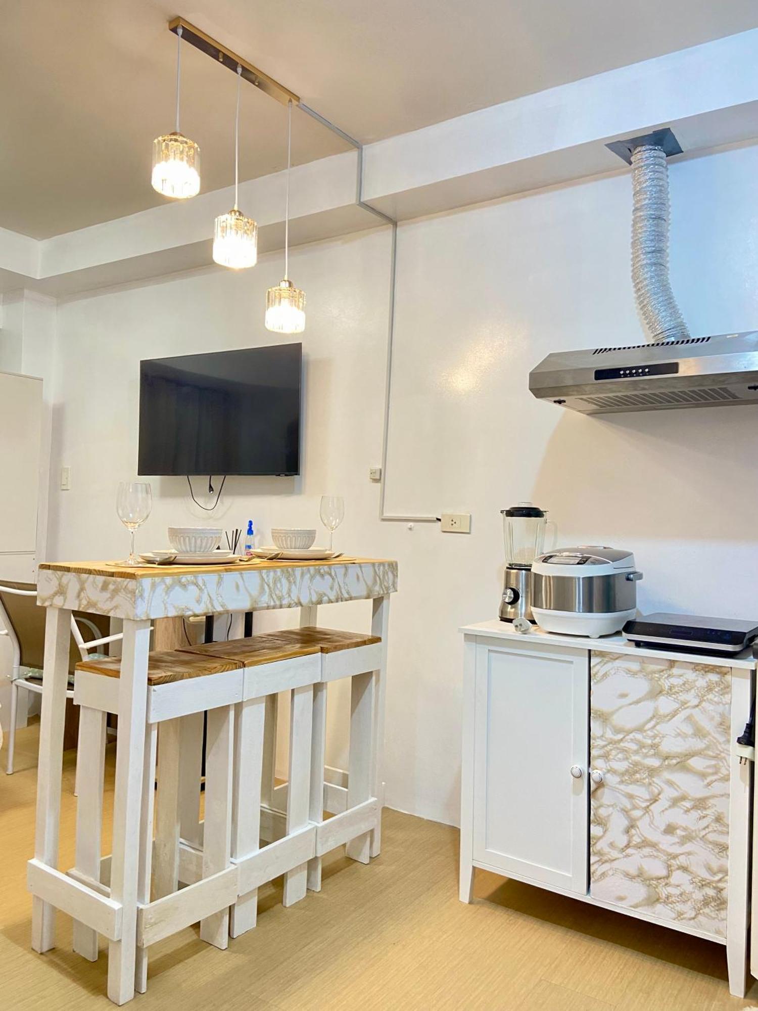 Avida Towers Staycation *