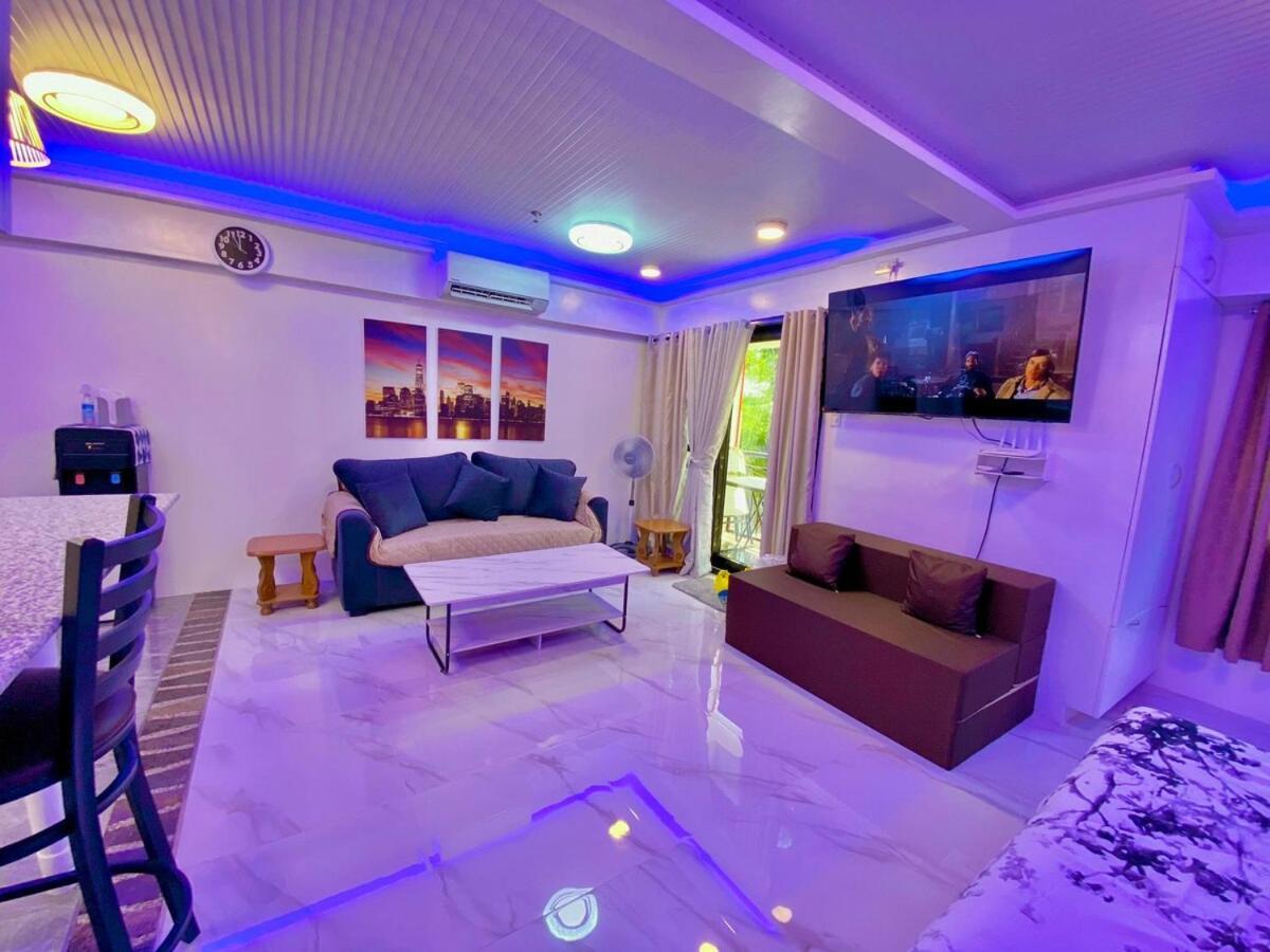 225 Elegant And Comfort Apartment *