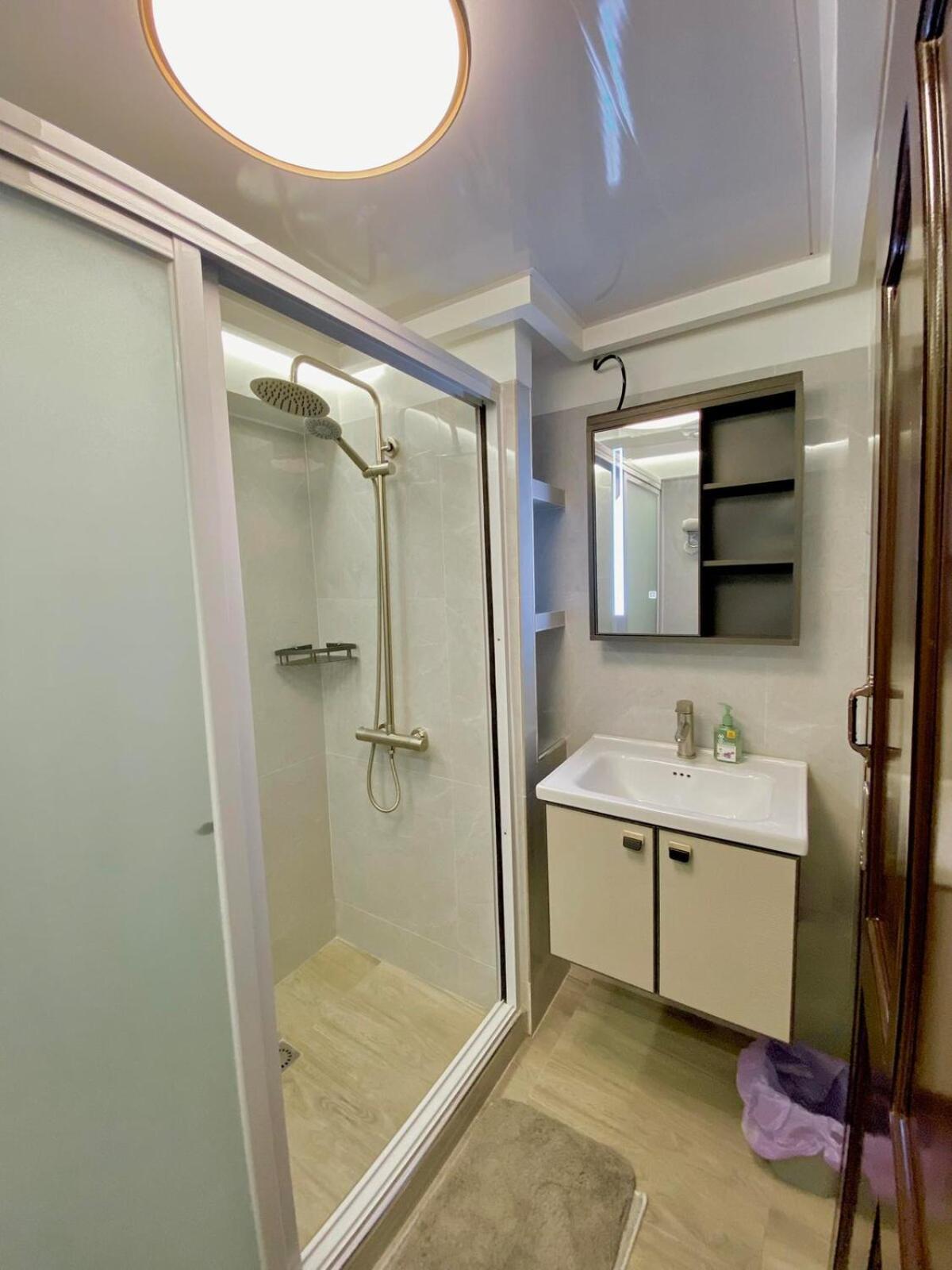 225 Elegant And Comfort Apartment Lapu-Lapu City
