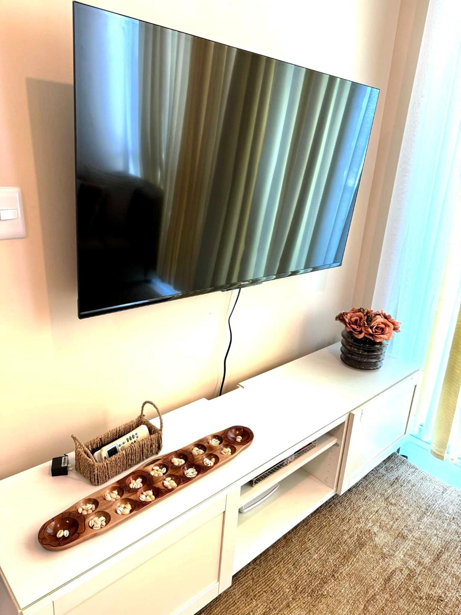 Minimalist, Mactan Newtown 1br Apartment