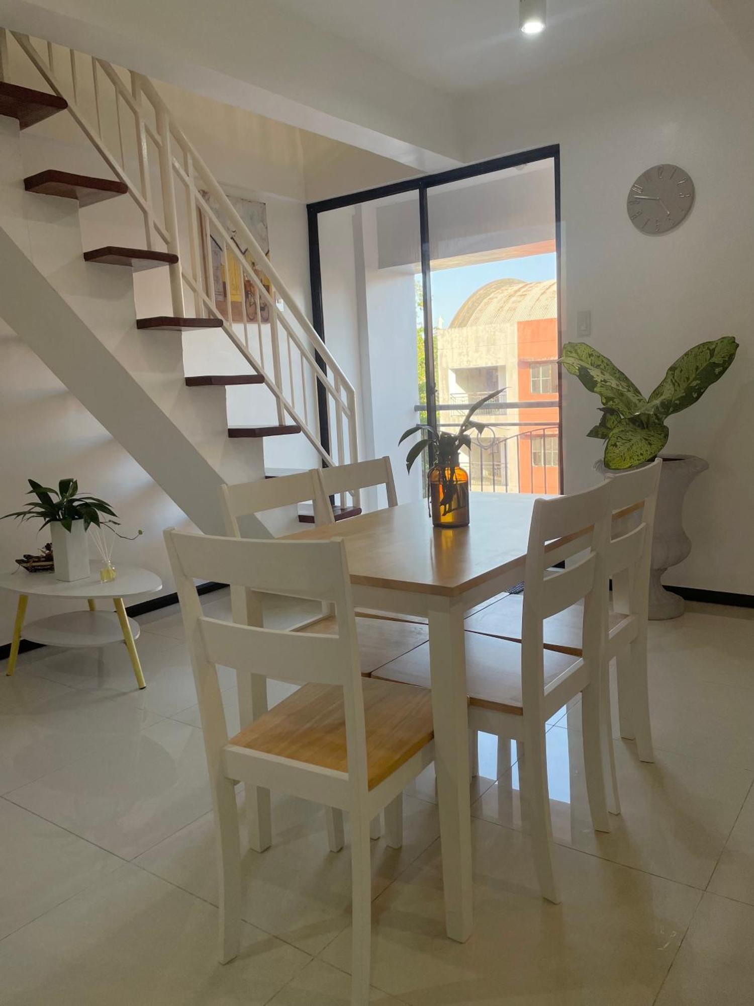The Penthouse Aparthotel Lapu-Lapu City