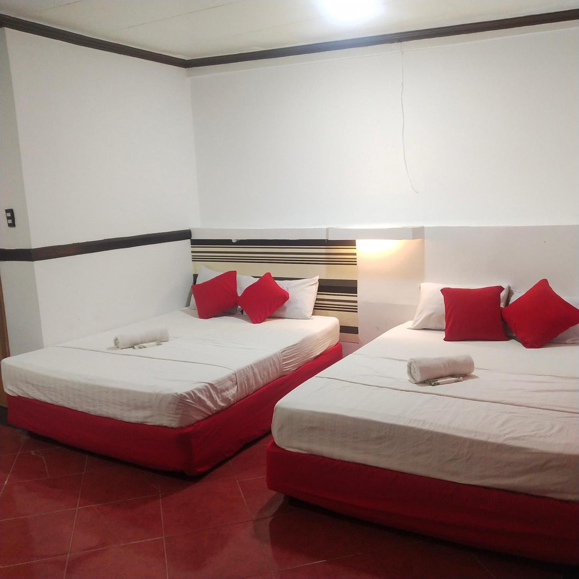 Pensão Max Travellers By Reddoorz Lapu-Lapu City