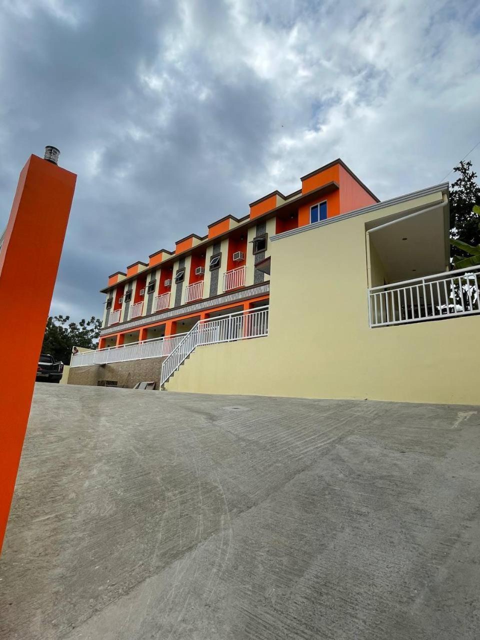 Aparthotel Moalboal-aballe House Moalboal