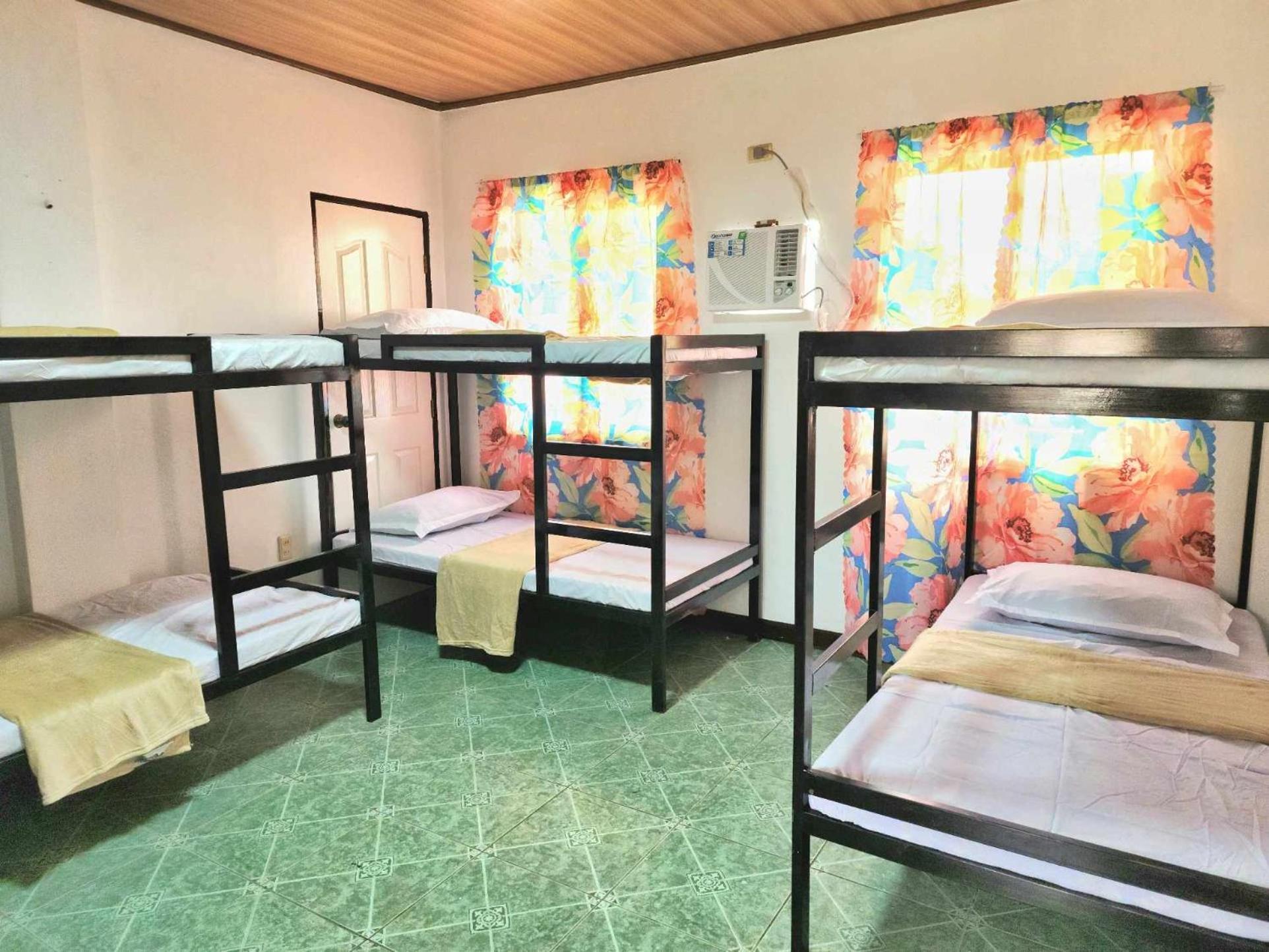 Golda Coast - 4* Oslob