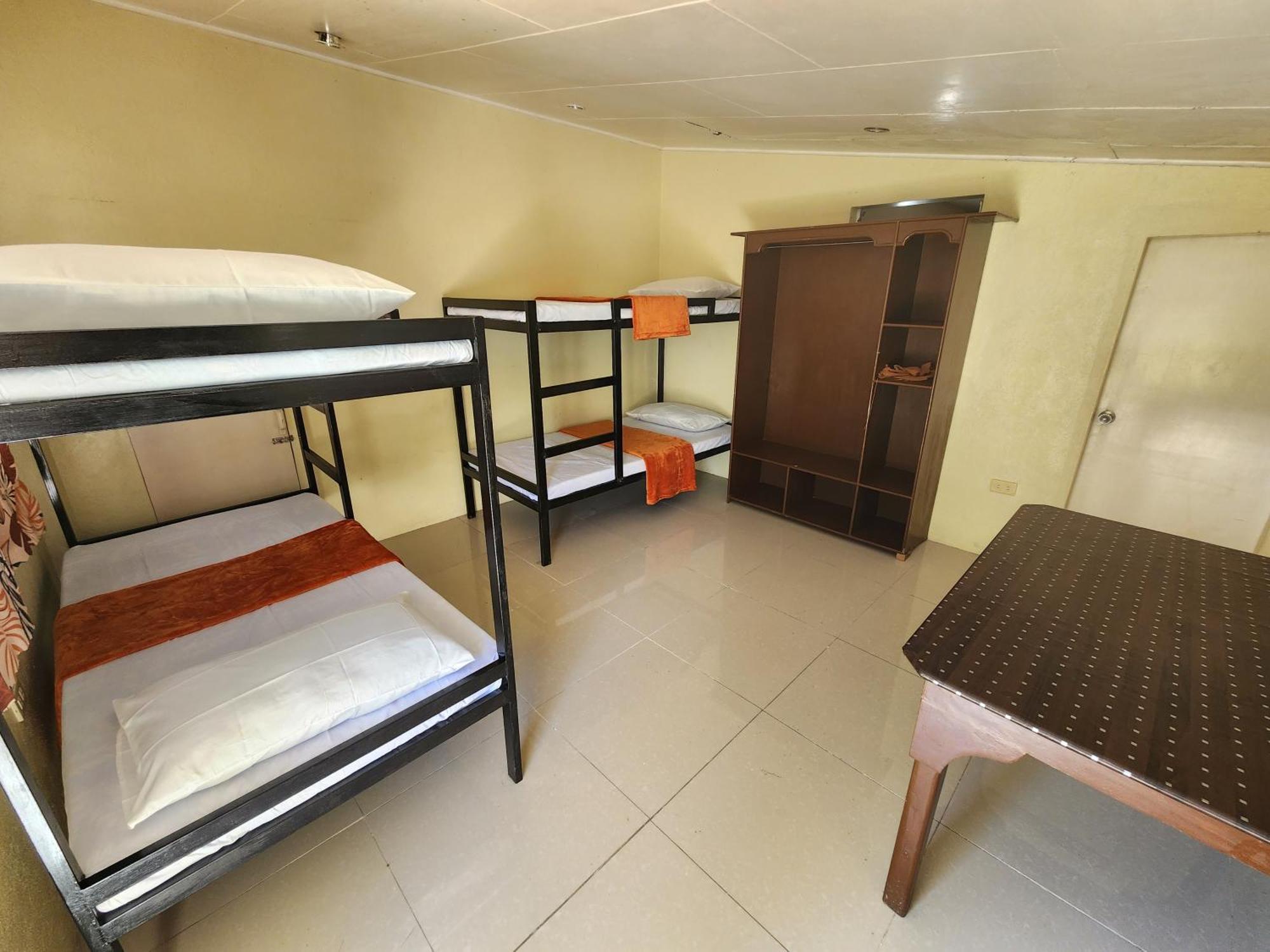 Golda Coast - 4* Oslob