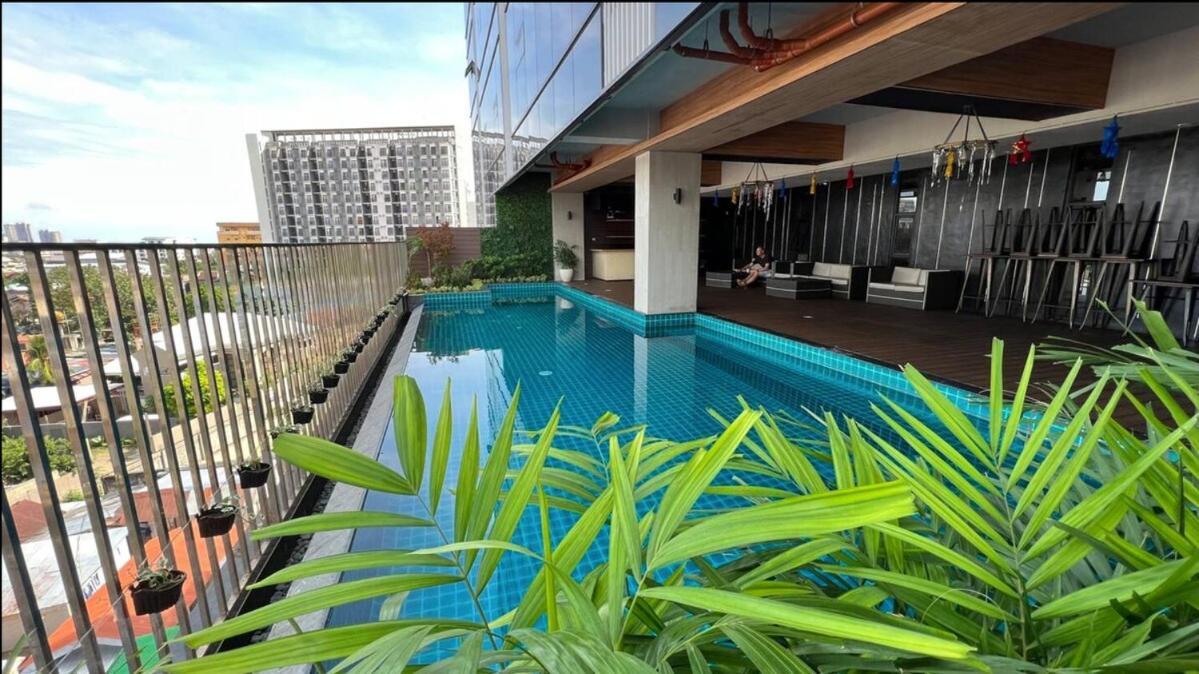 Skyline Serenity Apartment *