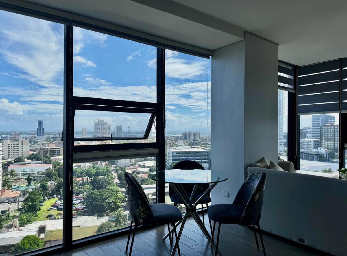 Skyline Serenity *