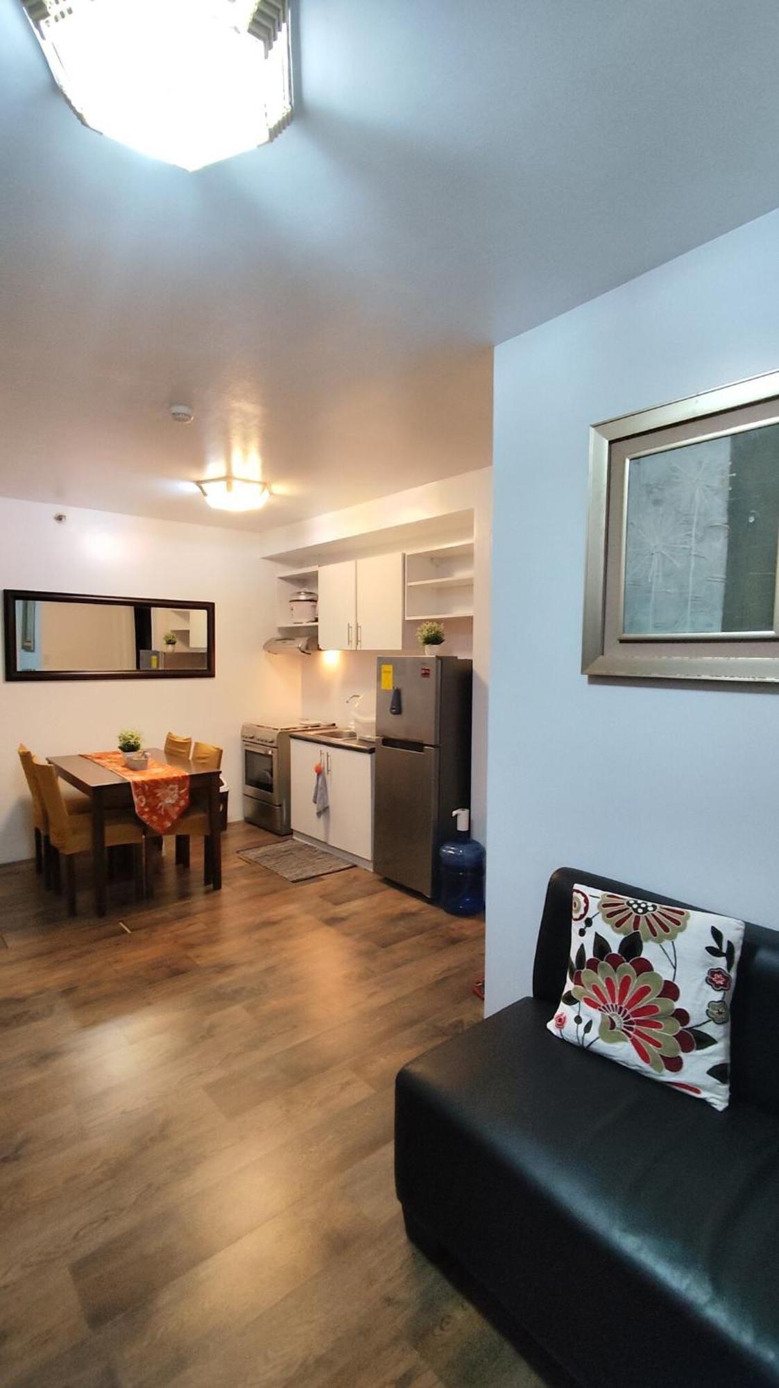 20th Floor 1br It Park Unit Across Sugbo Mercado Apartment Cebu