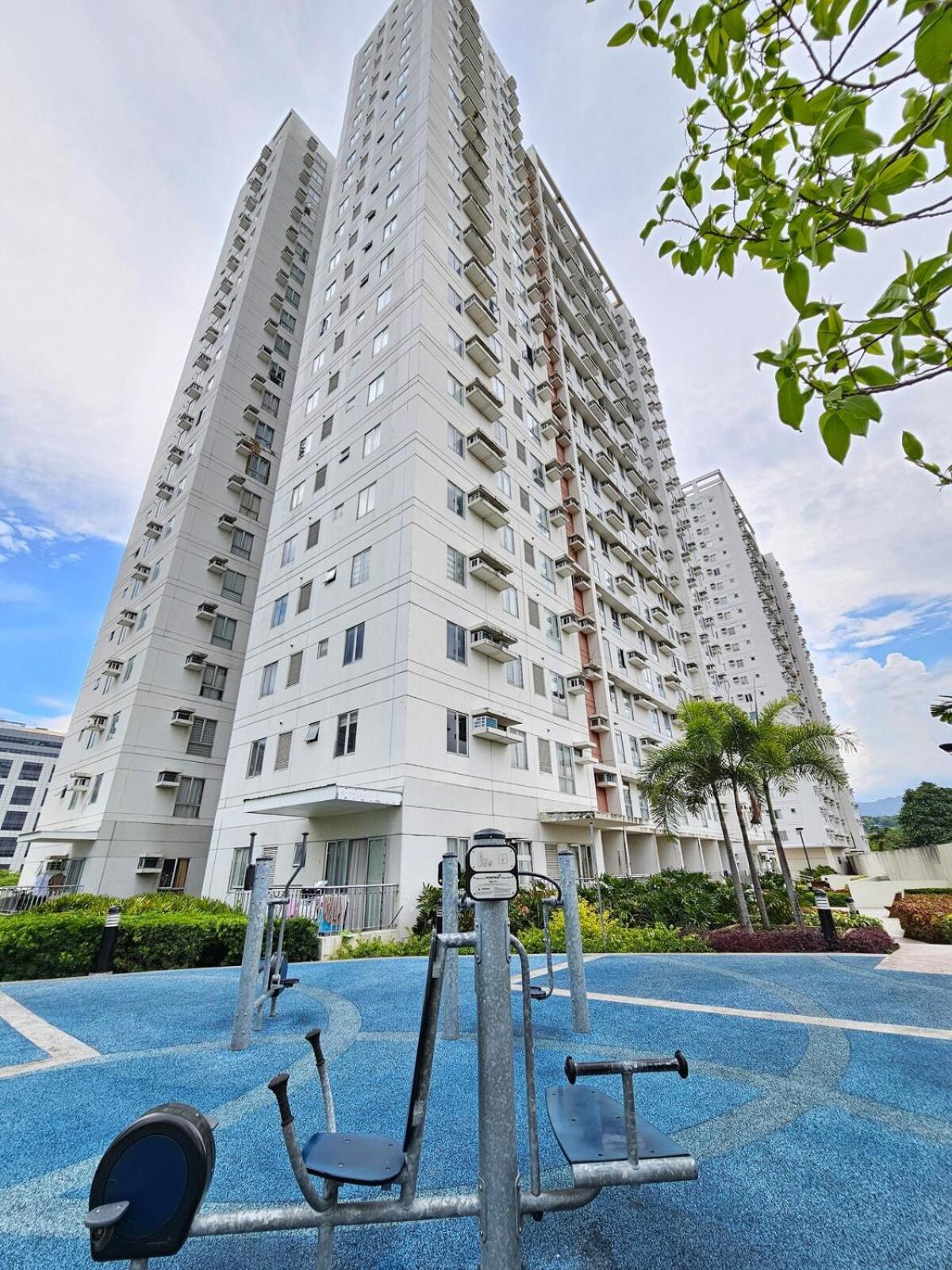 20th Floor 1br It Park Unit Across Sugbo Mercado * Cebu