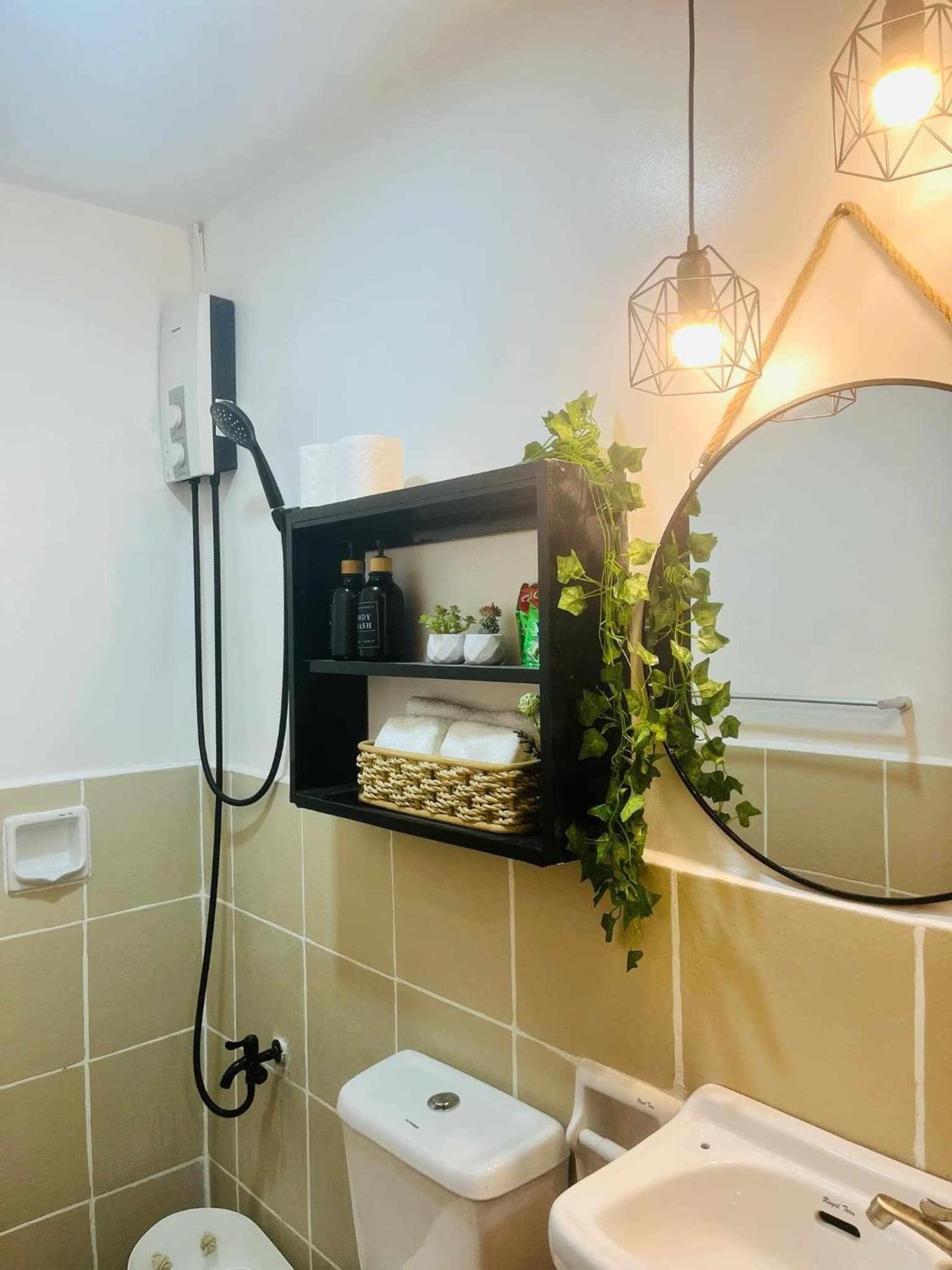 Apartment Eclectic Haven At Urban Deca Homes Mandaue City
