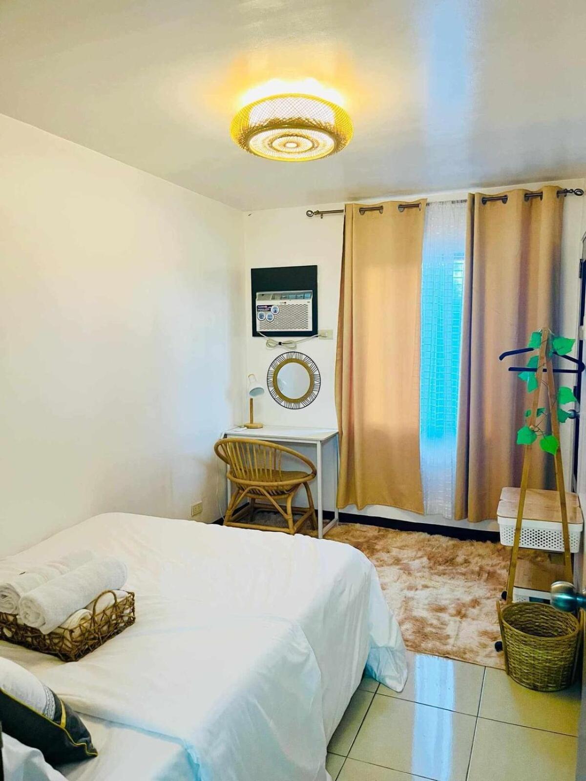 Apartment Eclectic Haven At Urban Deca Homes Mandaue City