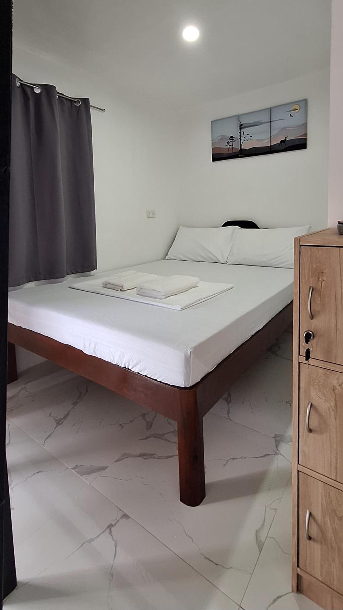 Kendra Apartment Moalboal