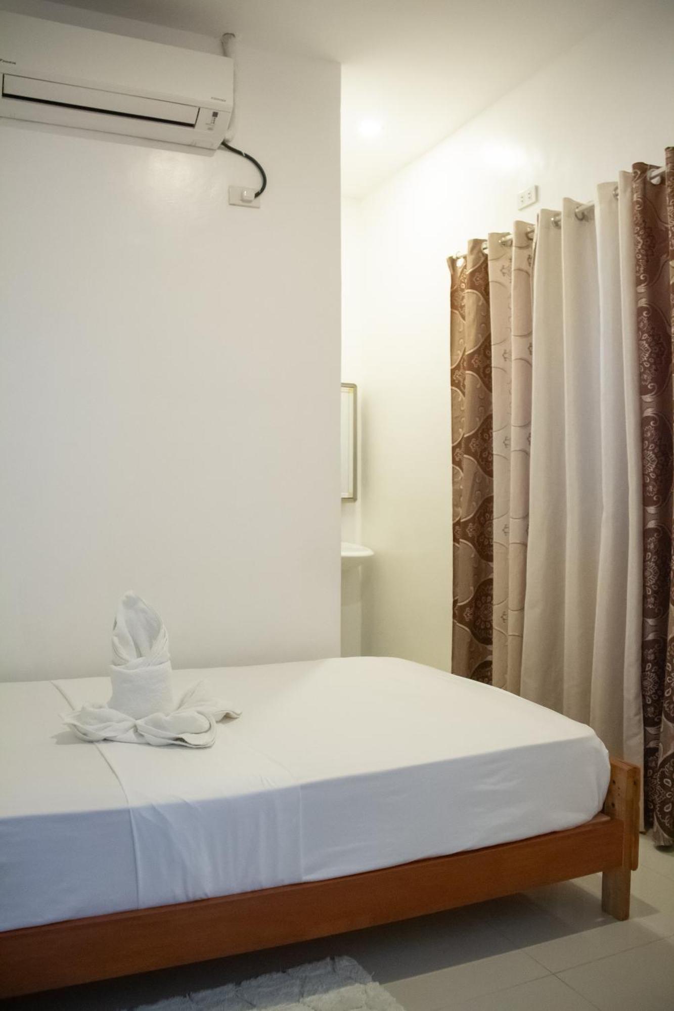 Arnold's Hotel *