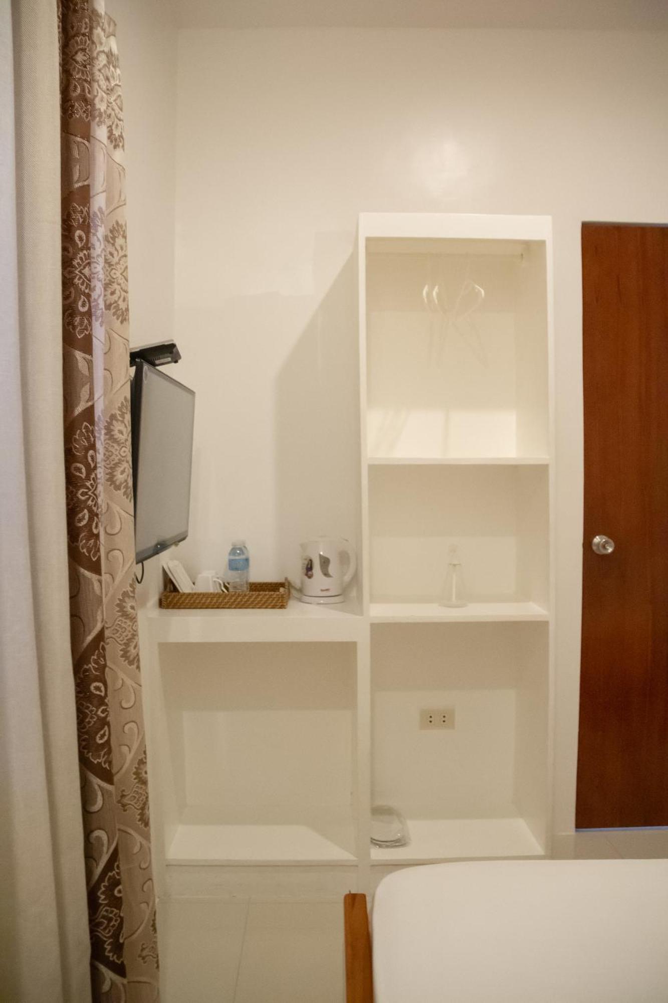 Hotel Arnold's Pooc