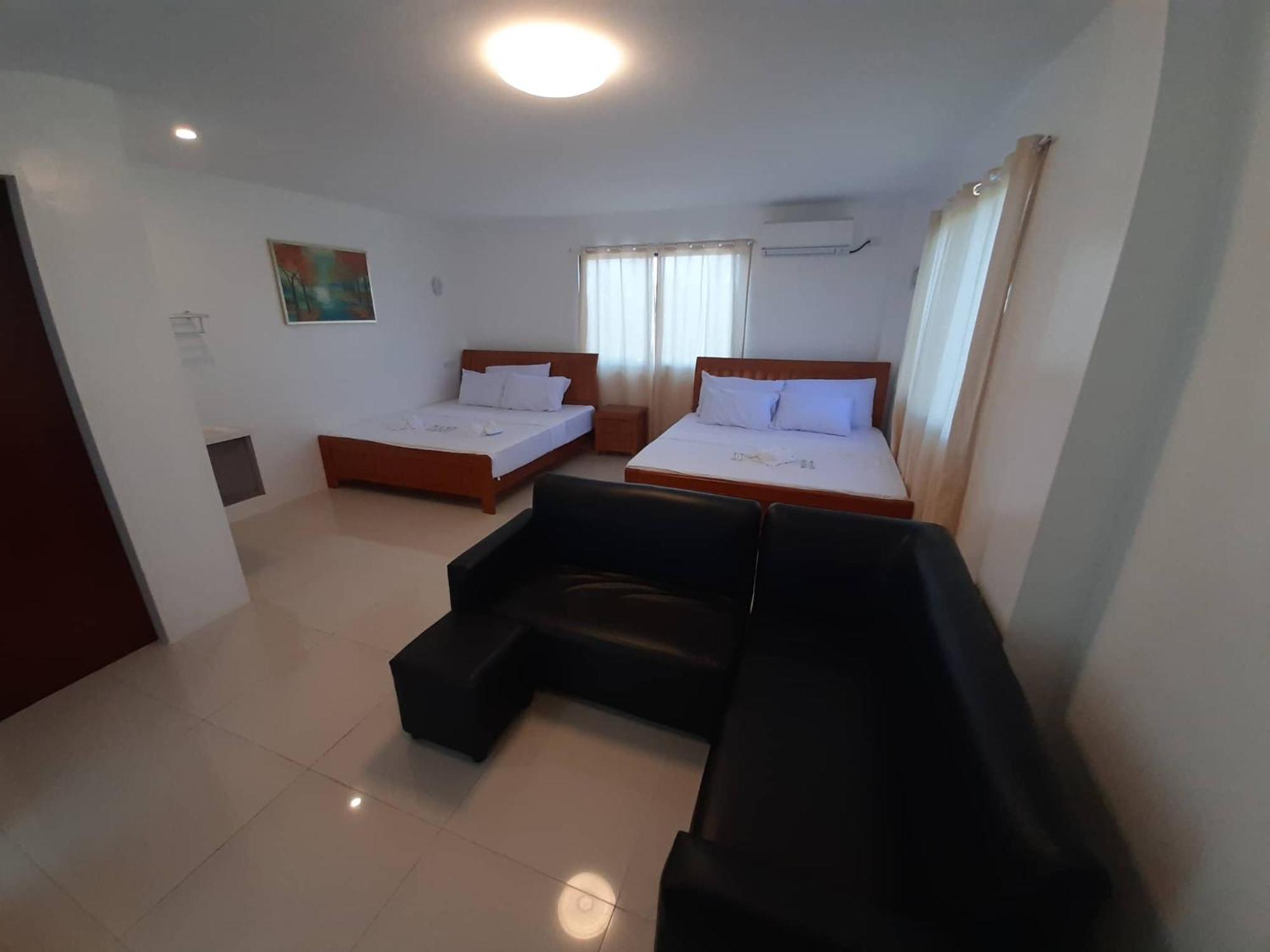 Hotel Arnold's Pooc