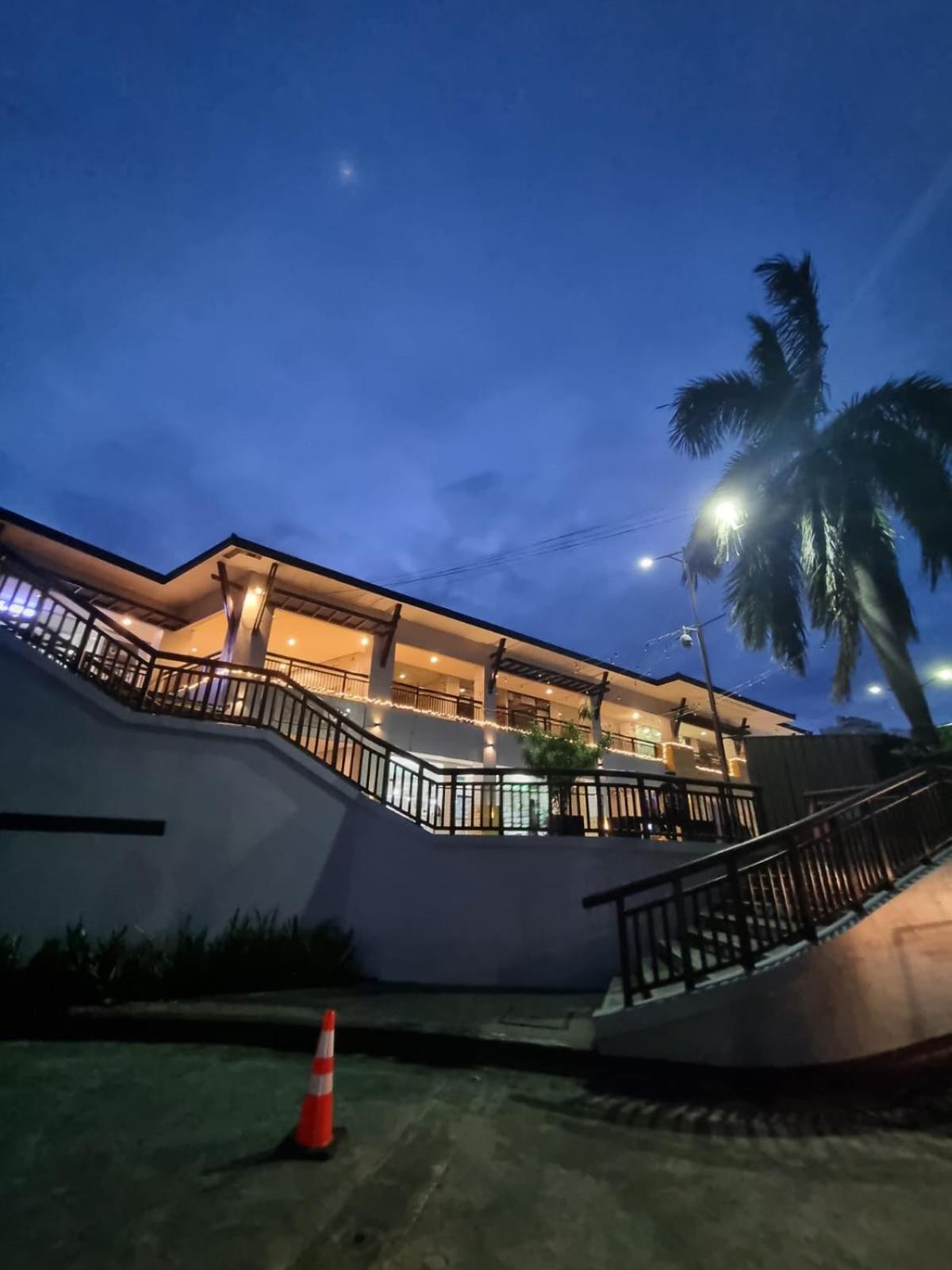 Summum Bonum Bliss Vacation Aparthotel Cebu