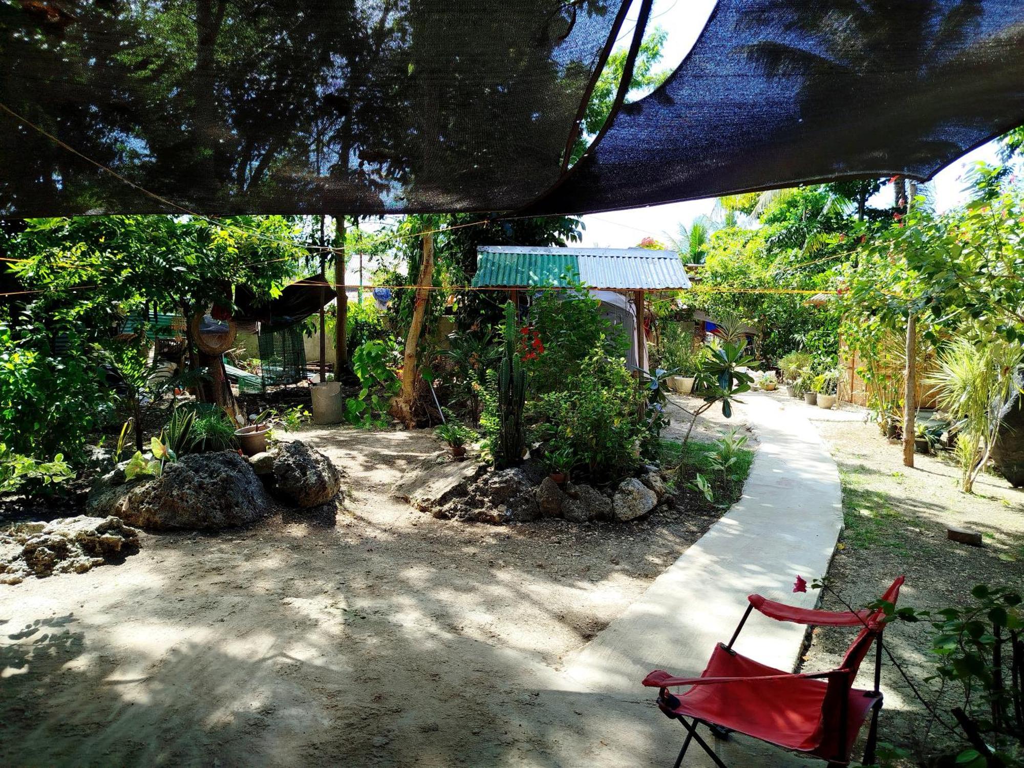 Hideaway Bed & Breakfast *