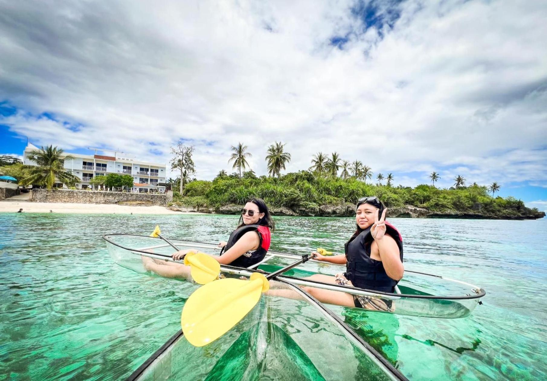 Dapdap Shorelines House *