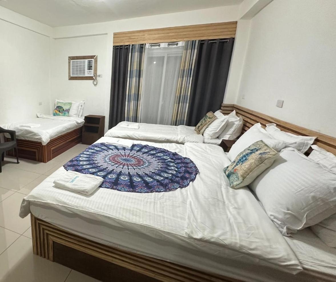 Dapdap Shorelines House Bed & Breakfast *