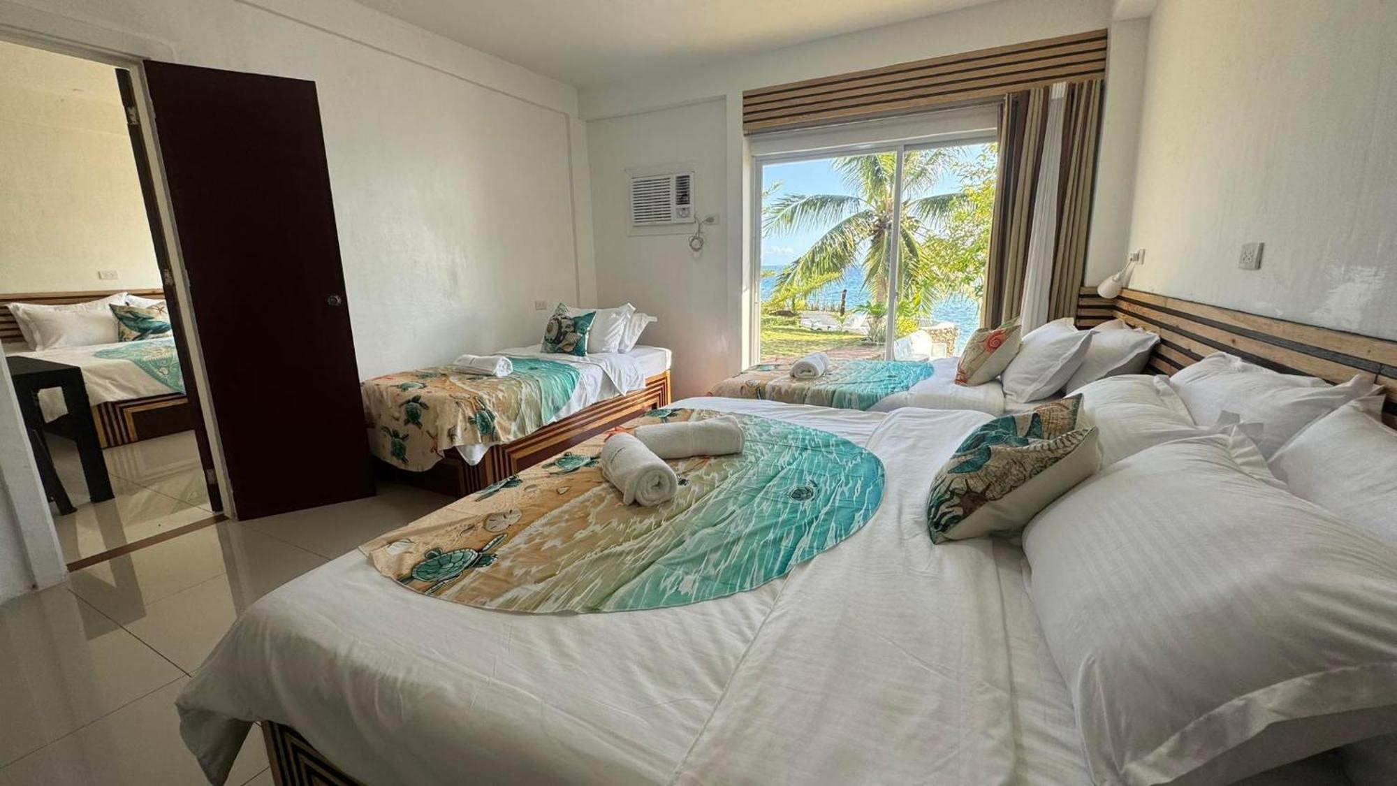 Dapdap Shorelines House Bed & Breakfast