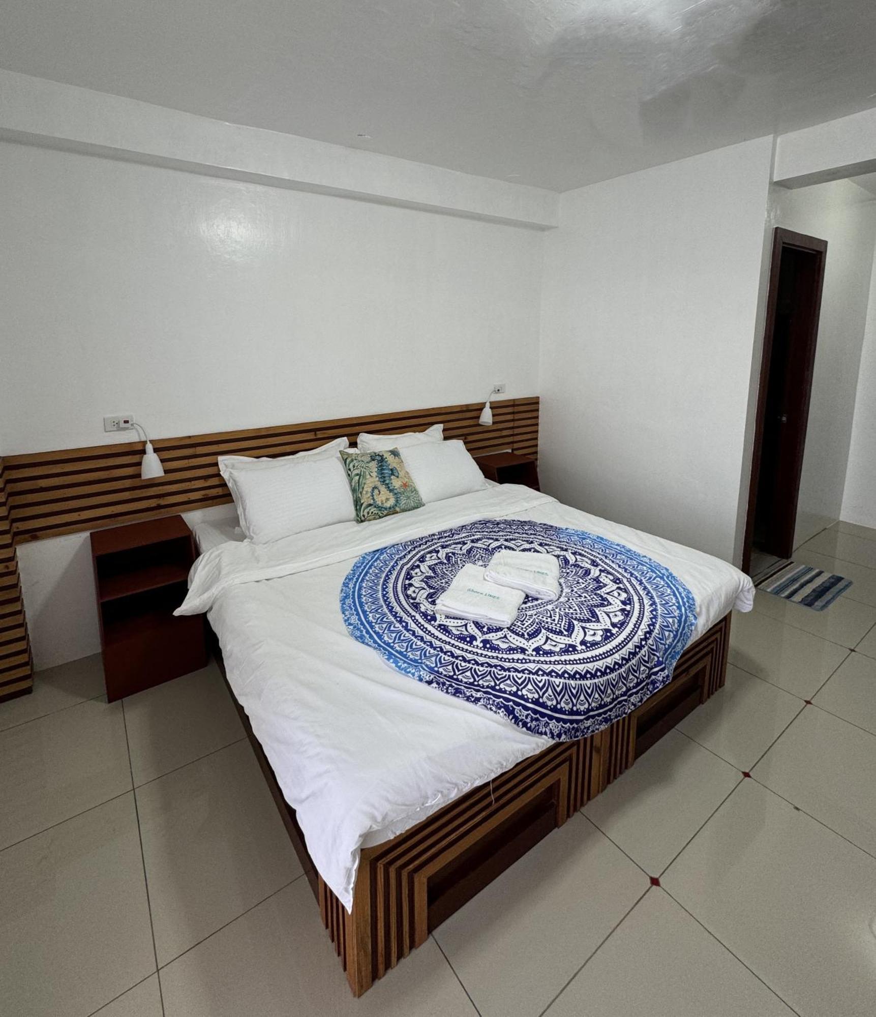 Dapdap Shorelines House