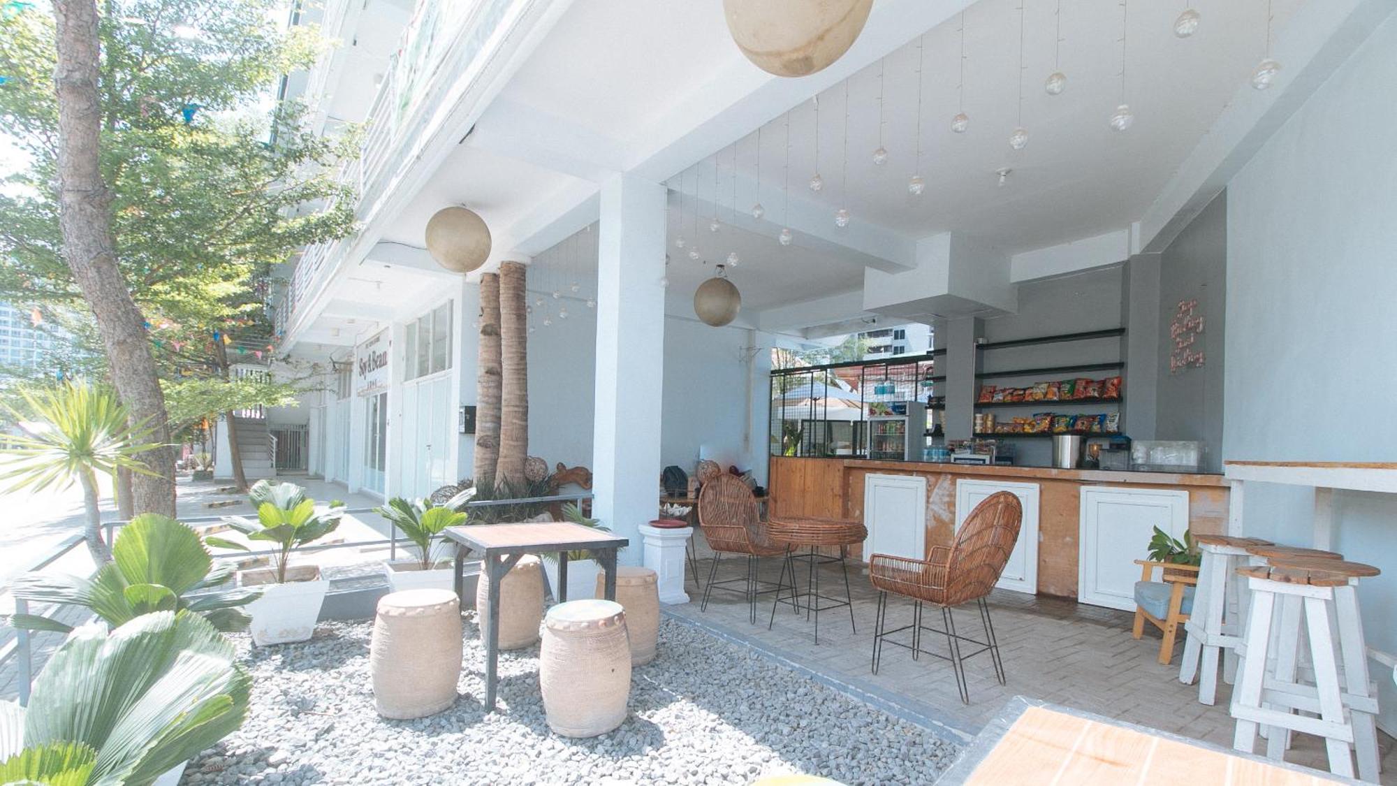 Hotel Reddoorz At Fat J Apartelle Mactan