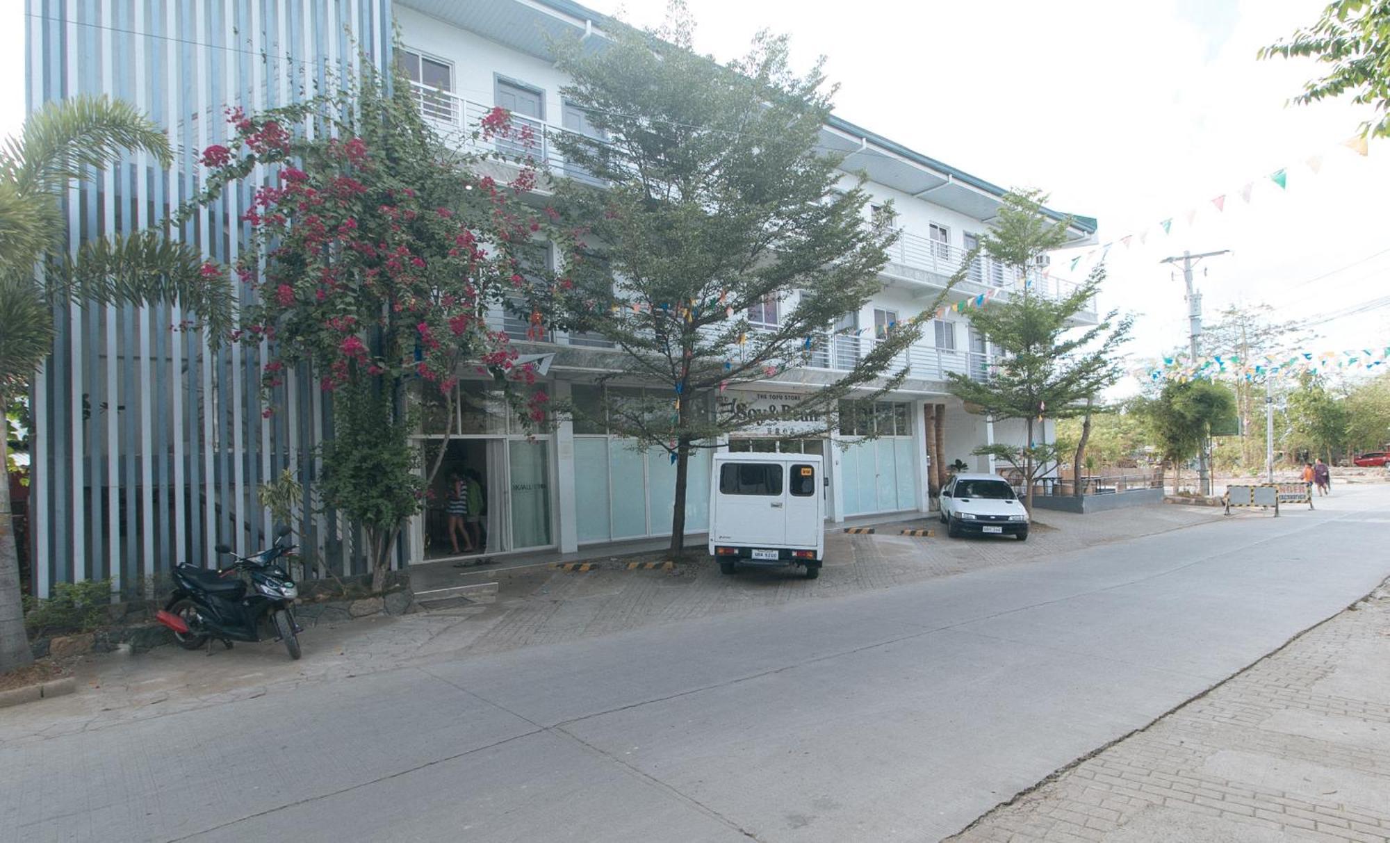 Hotel Reddoorz At Fat J Apartelle Mactan