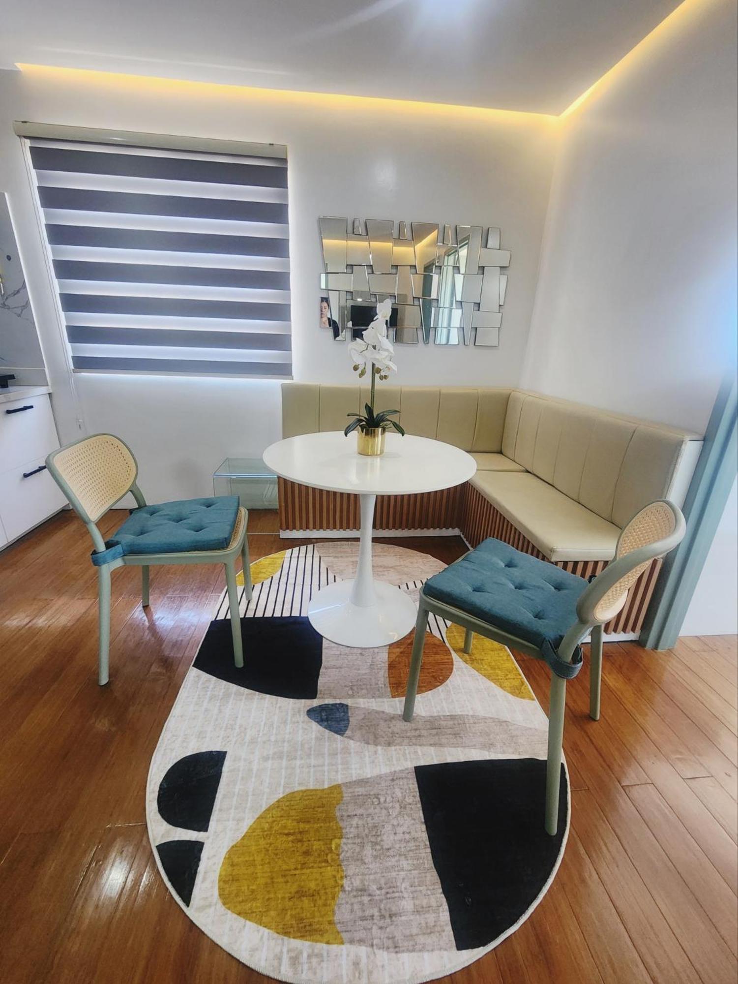 One Oasis 2 And 1 Living Near It Park Next To Golf Course Apartment *