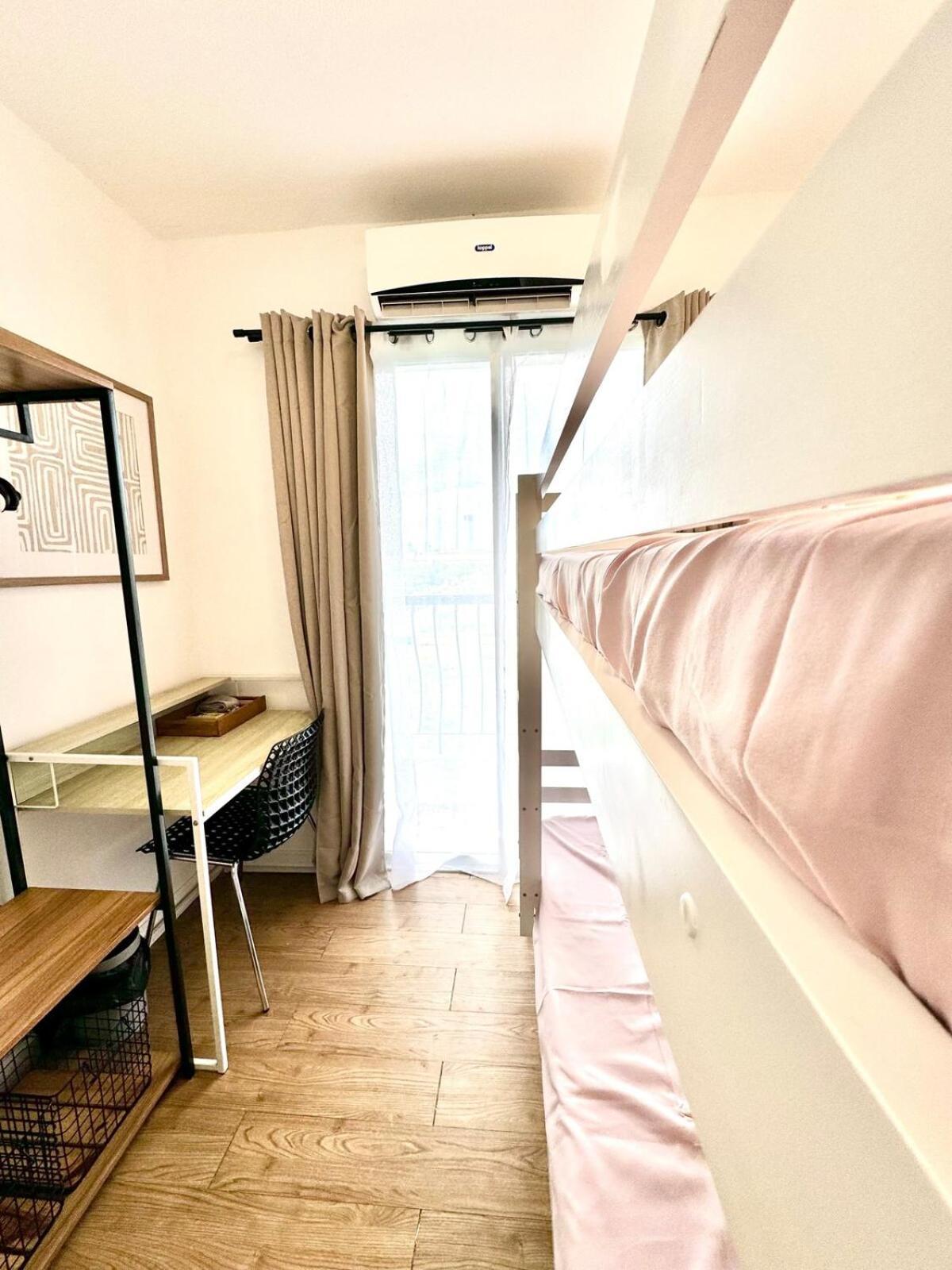 Seaview 2br Near Nustar & Sm Seaside