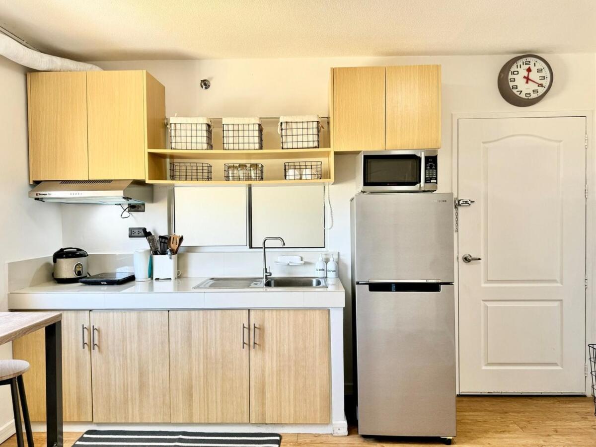 Seaview 2br Near Nustar & Sm Seaside Cebu
