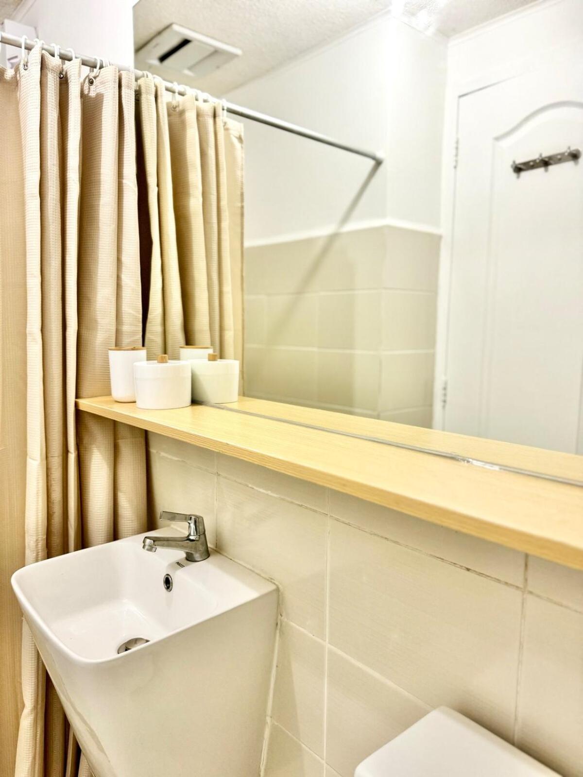 Seaview 2br Near Nustar & Sm Seaside