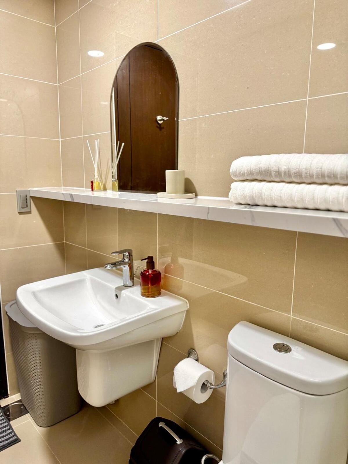 Apartment Chic 2br In It Park Next To Ayala *