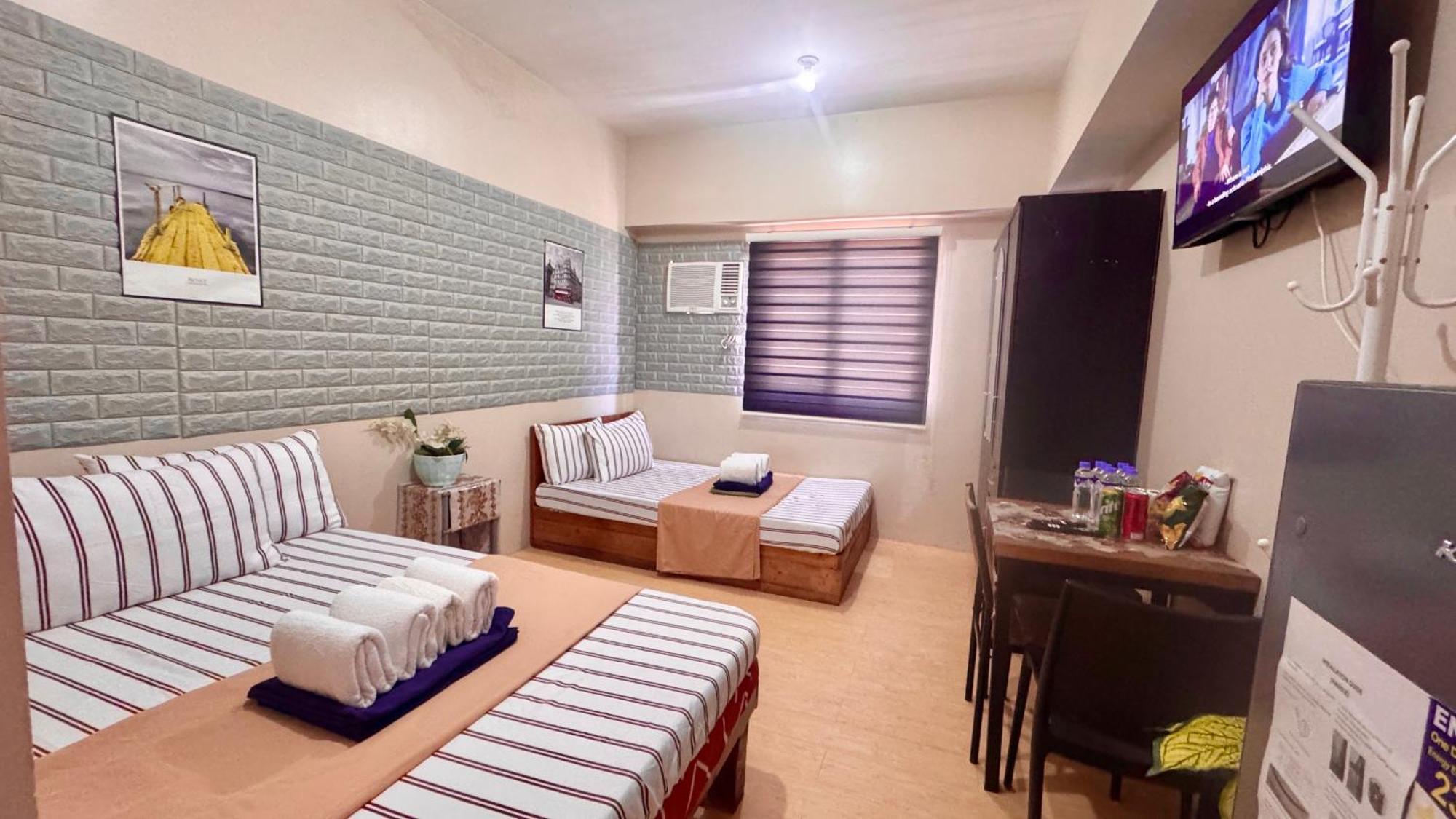 Affordable In Just Across Sm Mall Aparthotel