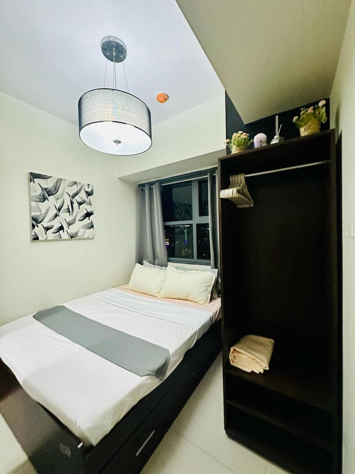 Chic Corner, Horizons 101, Apartment
