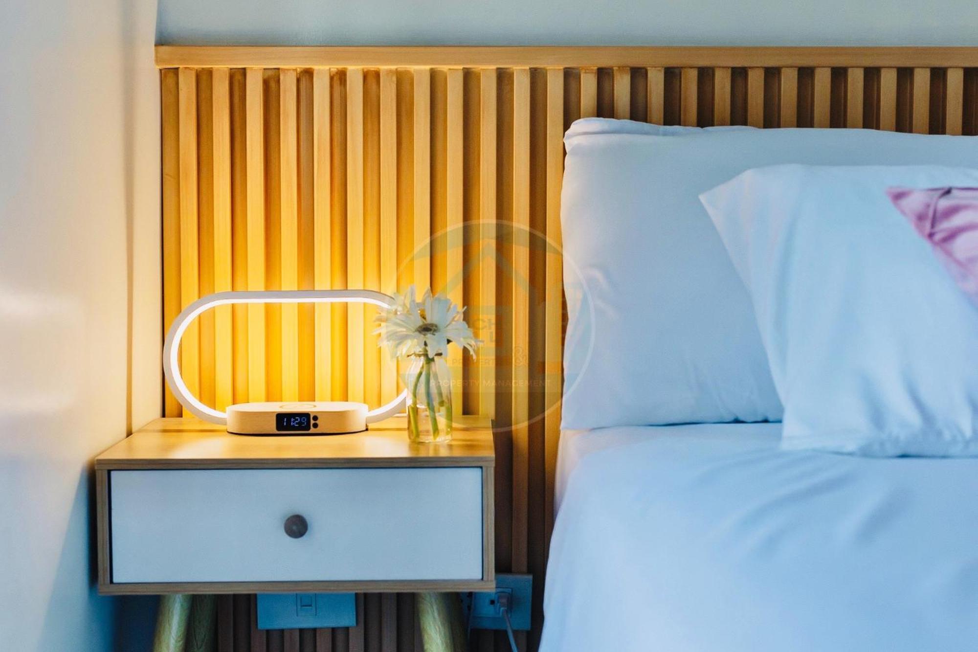 Urban Chic At Ayala Business Park - Fast Wi-fi Netflix
