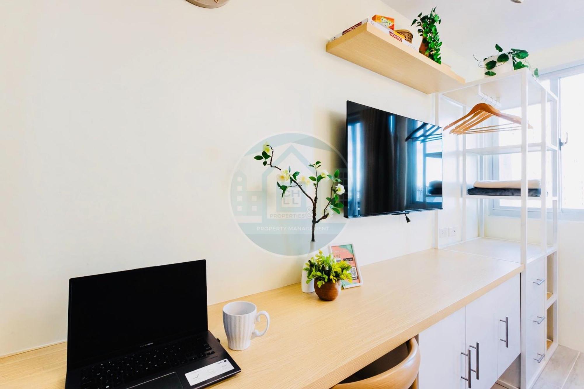 Urban Chic At Ayala Business Park - Fast Wi-fi Netflix Apartment *