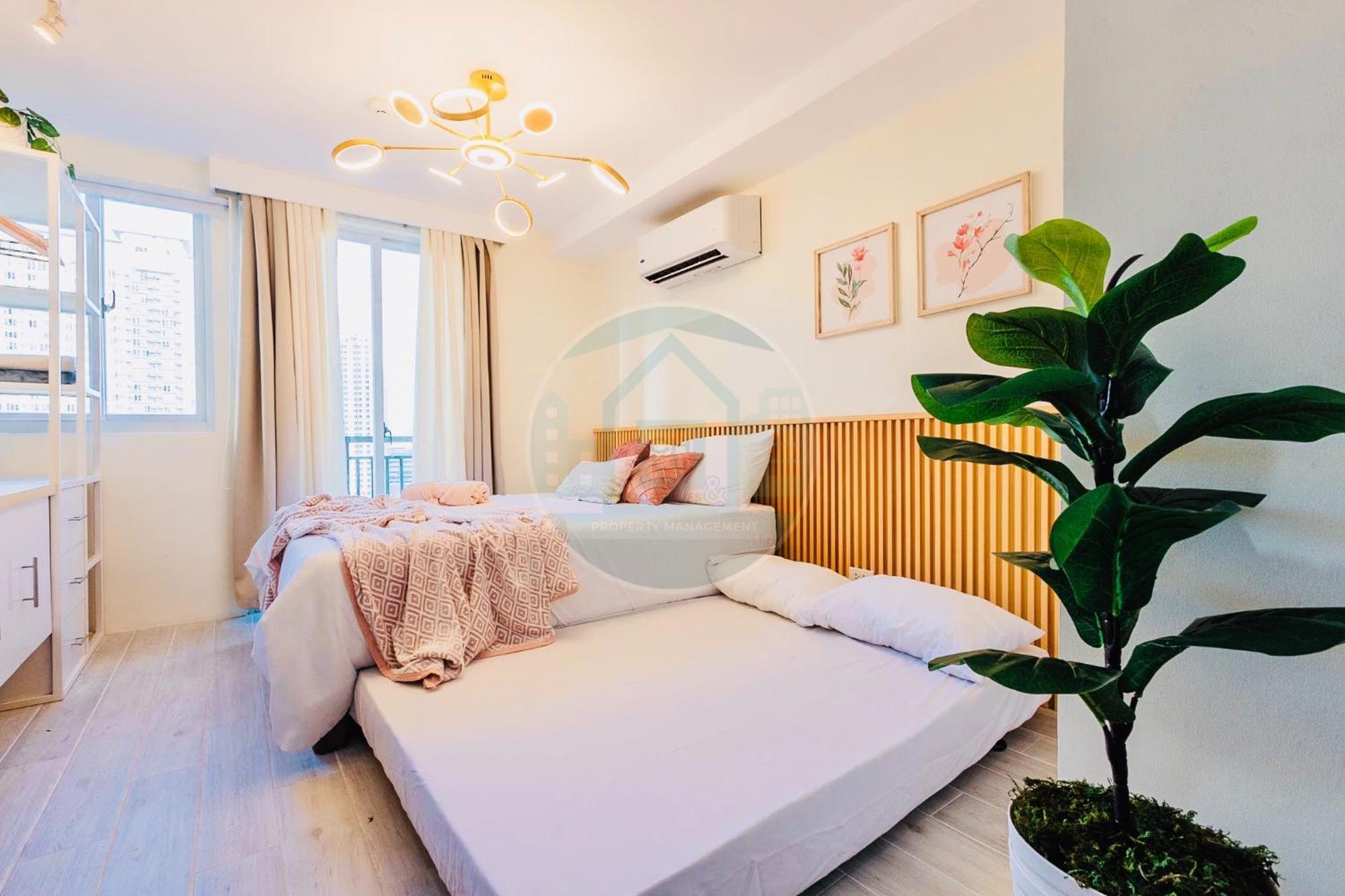 Urban Chic At Ayala Business Park - Fast Wi-fi Netflix Apartment