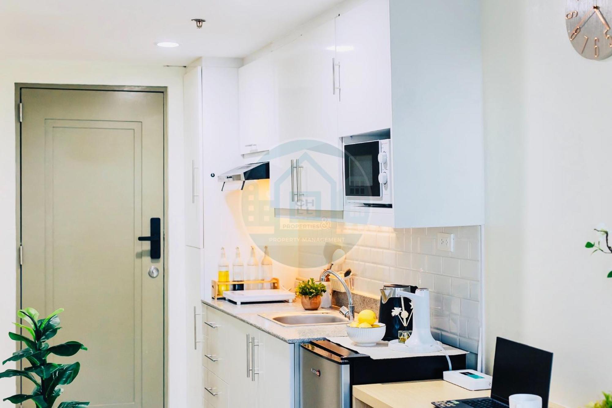 Urban Chic At Ayala Business Park - Fast Wi-fi Netflix Apartment Cebu