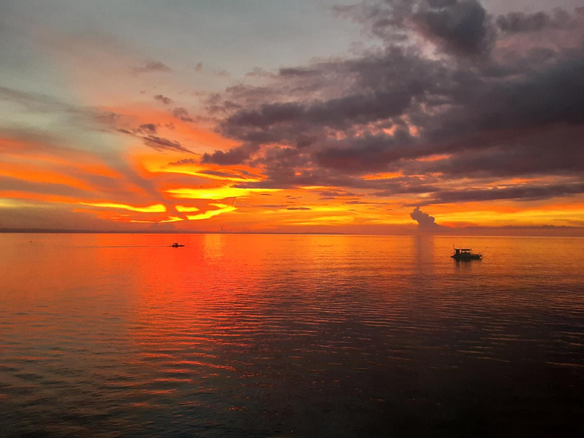 Guest house Sunset Vista Sea Front