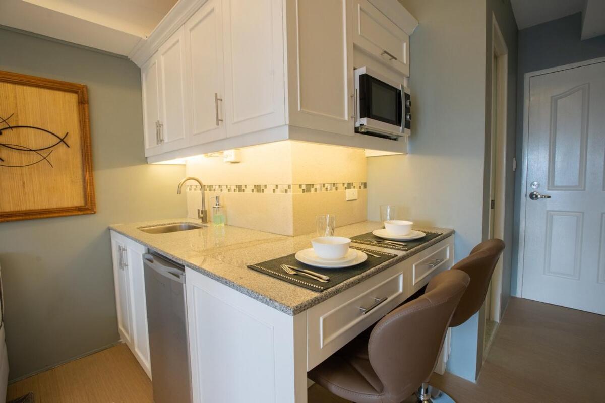 Apartment Avida Towers 2016 Wifi 190mbps, Netflix 50 In Smarttv Cebu