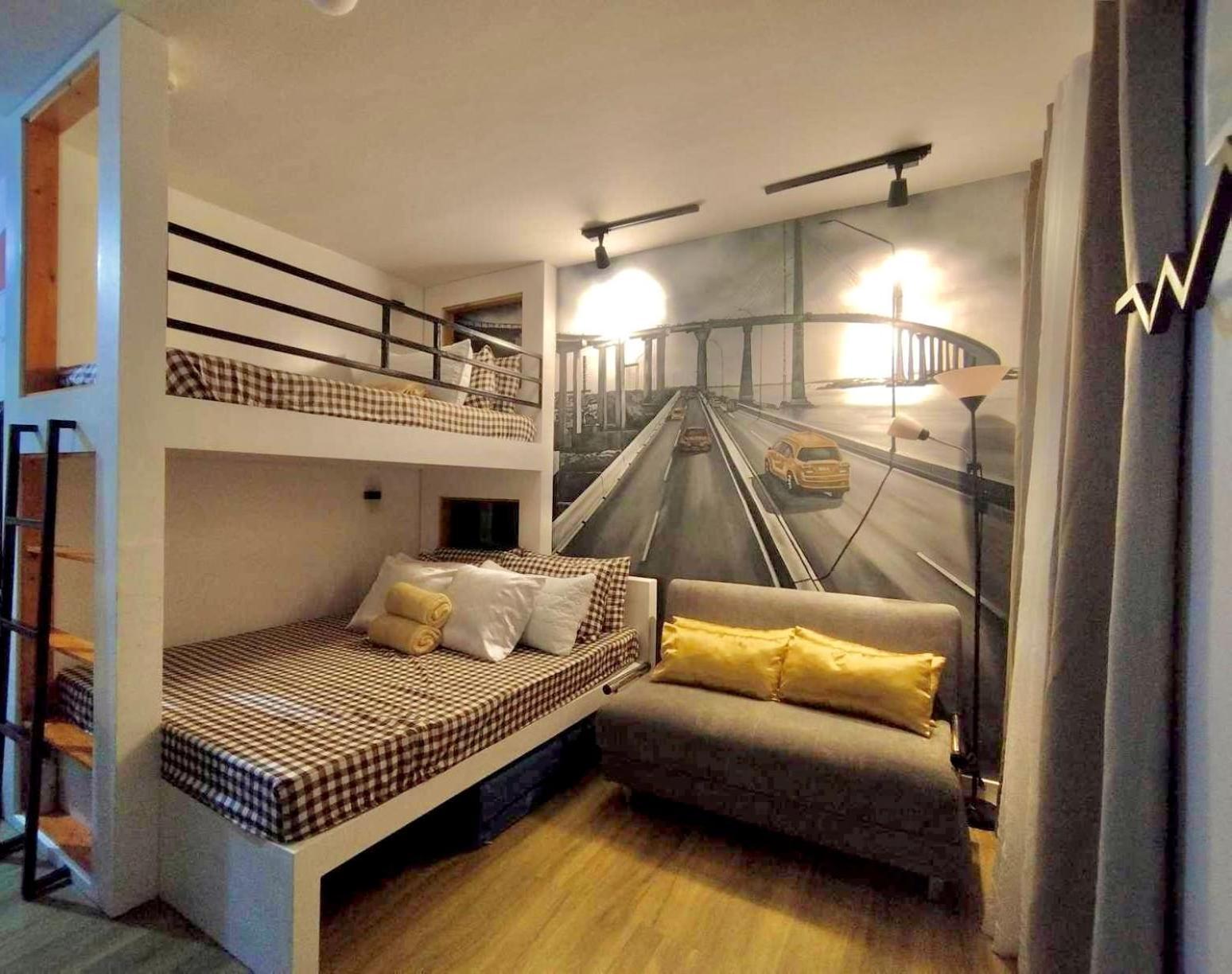 Aparthotel Antara-queenbed-balcony-hotshower-workcoffee Station-fullkitchen *
